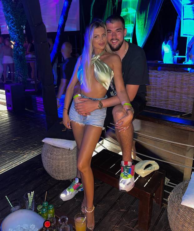 FOTO Stiže pojačanje u obitelj Zubac! Tko je buduća majka? San pretvorila u svjetski biznis