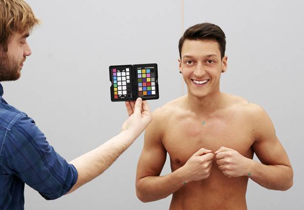 Madrid: Ozil dobio voštanu figuru u muzeju Madame Tussauds
