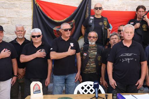 Branitelji se sad pobunili protiv festivala u Šibeniku. Kaos na presici: 'Ja da stavim kokardu?'