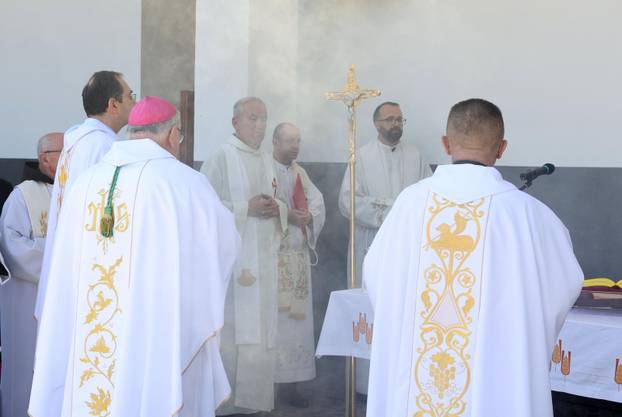 Šibenik: Na blagdan Svih svetih misno slavlje predvodio je mons. Tomislav Rogi?