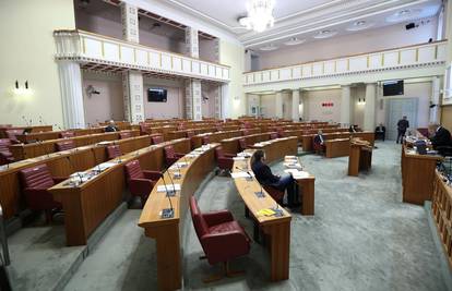 Dobra strana korone: Zastupnici su manje trošili na zrakoplovne karte i na hotelski smještaj