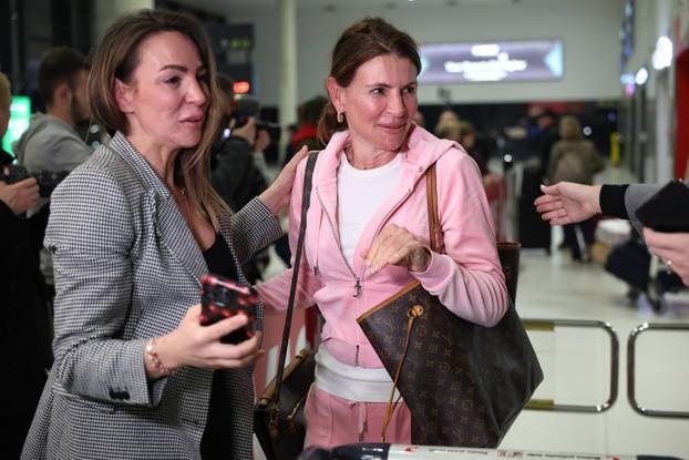 Hrvatski državljani iz Ujedinjenih Arapskih Emiratima sletli su u zracnu luku u Zagrebu 