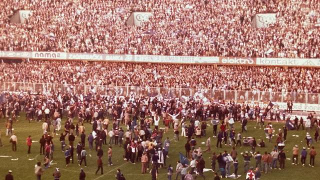 Ekskluzivne fotografije: Ovako je Maksimir na današnji dan 1982. slavio naslov prvaka...