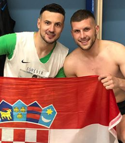 Ludnica u svlačionici Vatrenih: Rebić slavi junaka Subašića...