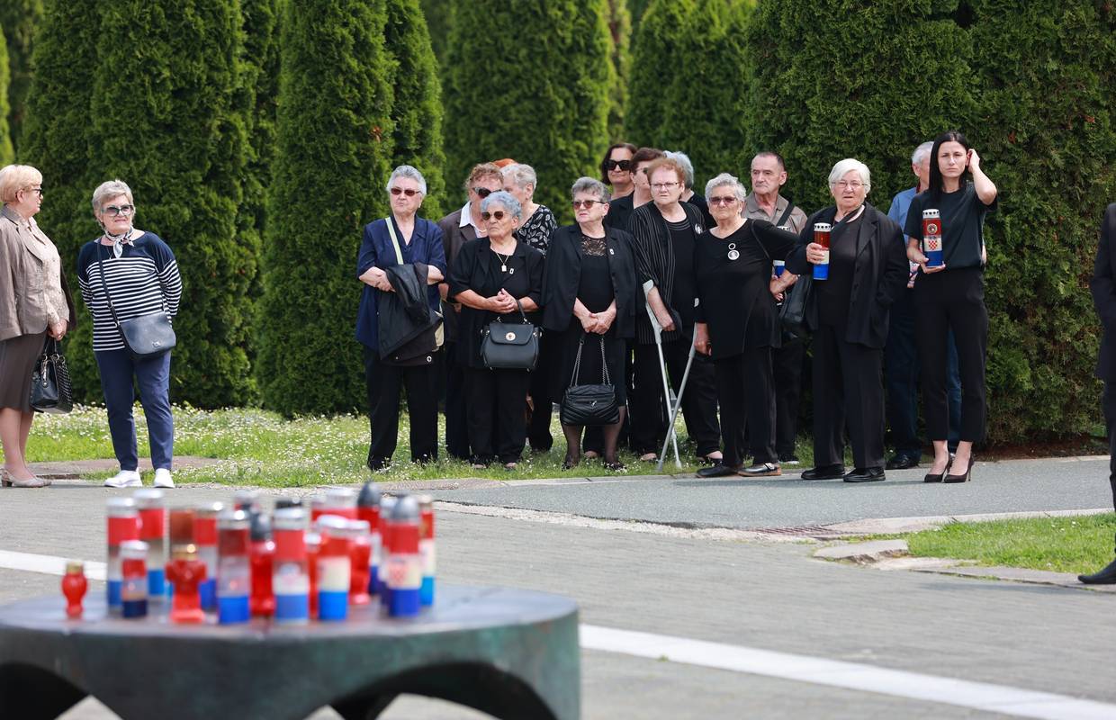 Odali počast u Vukovaru: U ratu  su bile liječnice, medicinske sestre, njegovateljice, majke...