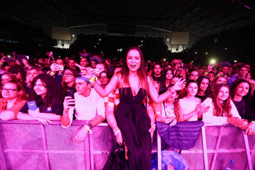 Frankfurt: Prljavci rasplesali publiku u Faraport areni