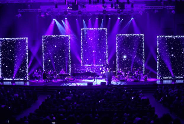 Zagreb: Božićni gala koncert Croatia osiguranja "Croatia povezana pjesmom" u KD Lisinski