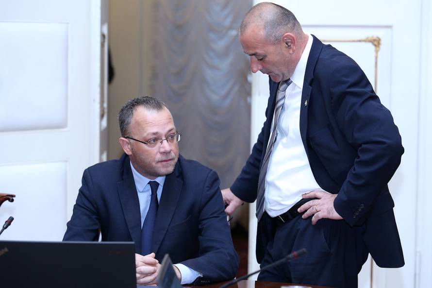 Orešković nahvalio svoju vladu, a Plenkovićevoj dao tri savjeta