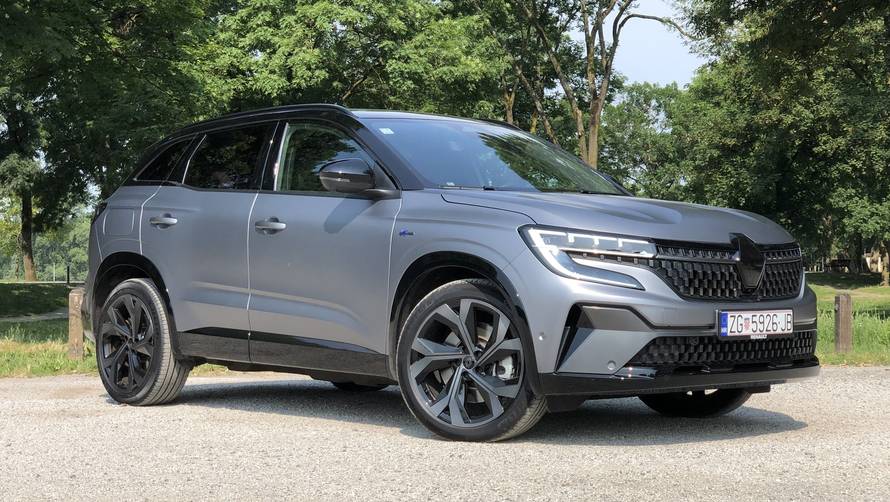 Testirali smo Austral Hybrid: Trenutno nema boljeg Renaulta