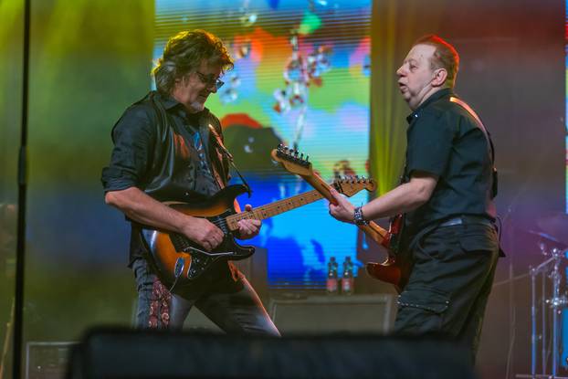 Osijek : Koncert Prljavog kazališta u SD Gradski vrt