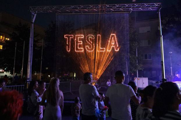 Gospić: Uz svjetlosni spektakl obilježen 168. rođendan Nikole Tesle