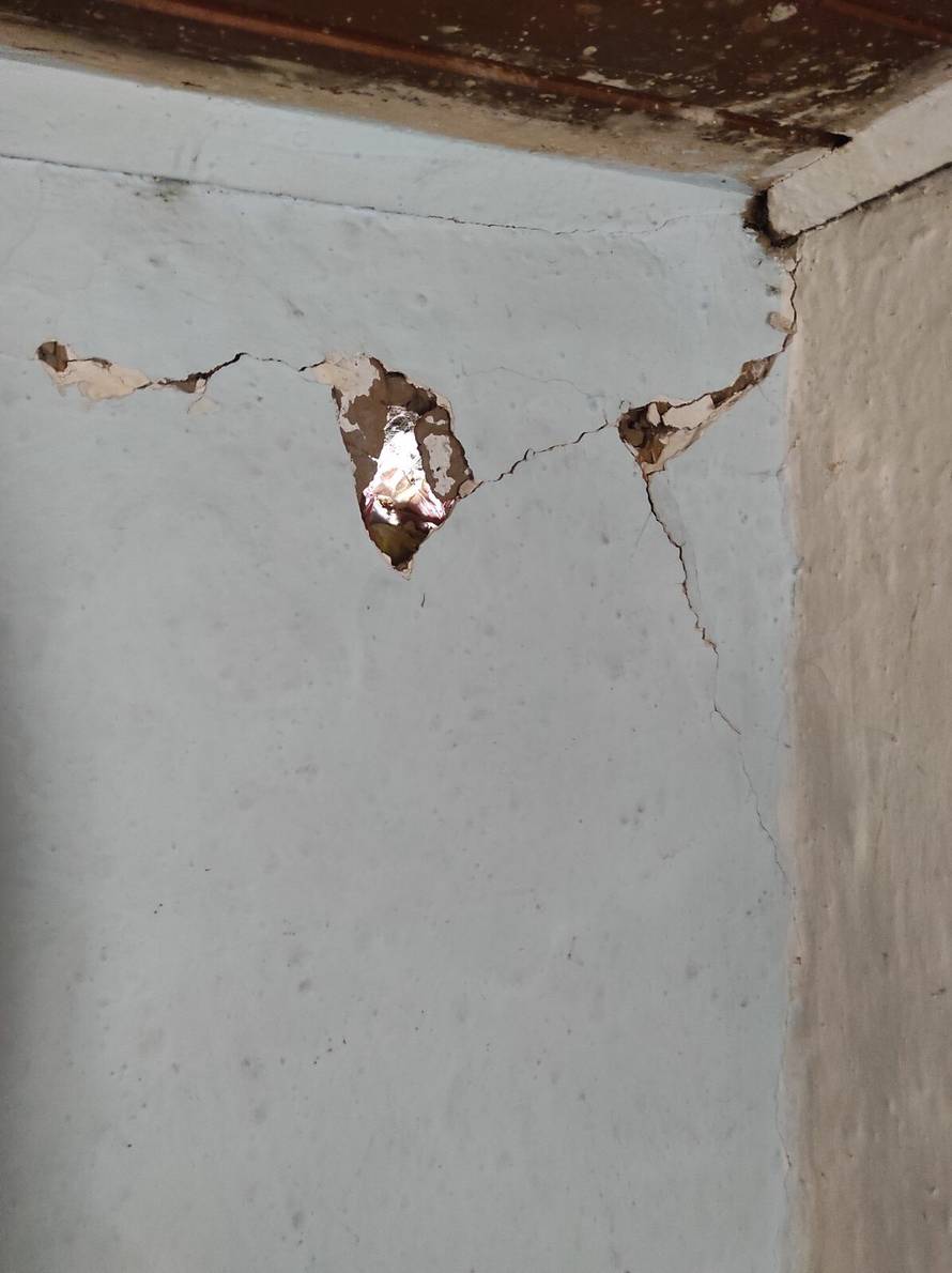 Dušan i žena sele u novu kuću: Drvena je šuplja i oštećena. Još ne spavamo, trzamo se na sve...