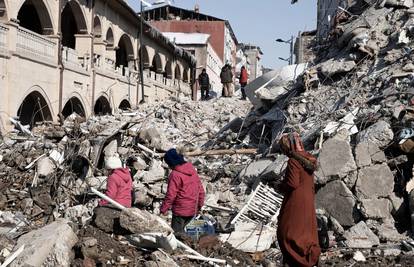 Erdogan: Potresi su bili 'jačine atomskih bombi', broj mrtvih u Siriji i Turskoj prešao 40.000