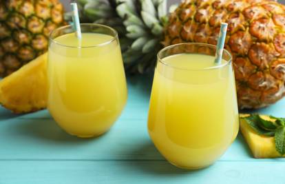 Osvježavajuće i ukusno: Recept za ledeni čaj ananas-mango