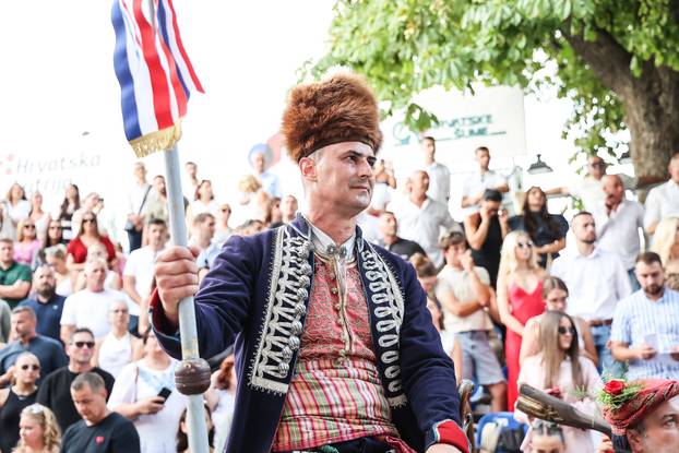 Tino Radanović slavodobitnik je 311. Sinjske alke