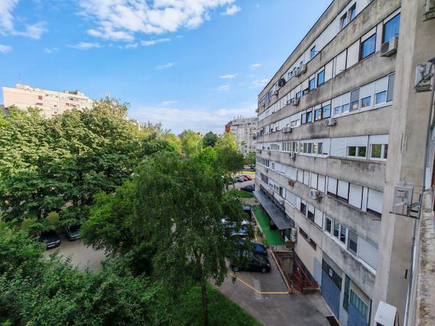 FOTO Ovaj dvosobni stan u Novom Zagrebu prodaju za 175 tisuća eura. Previše? Zavirite...