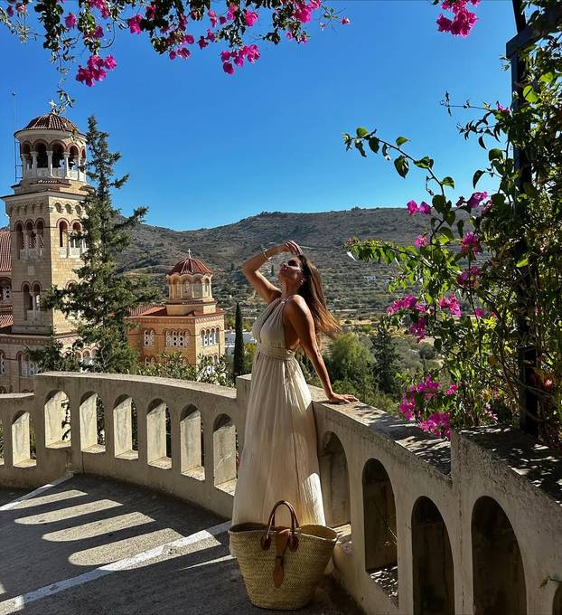 FOTO Tko je fatalna brineta koja je osvojila srce Stipe Drviša?