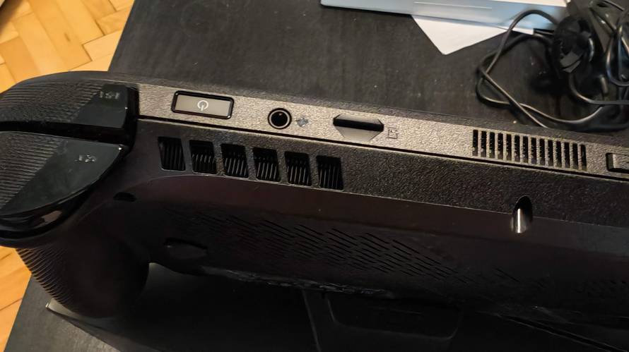 Isprobali smo ROG Xbox Ally X: Sjajan uređaj za igranje u pokretu, ali mora biti još bolji