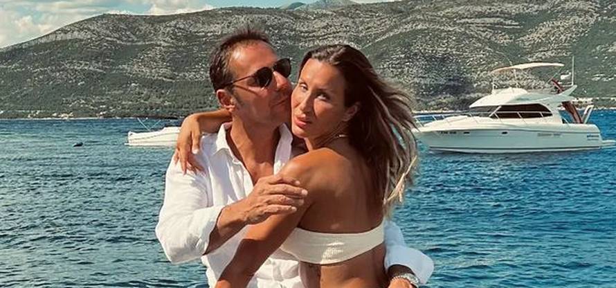 Ana Gruica i suprug u zagrljaju, a pratitelji bez teksta: 'To je to!'