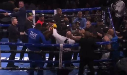 VIDEO Mayweather stao u ring protiv unuka mafijaša, a zatim je došlo do neviđenog kaosa