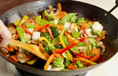 Povrće u woku: Ukusno, lagano i zdravo jelo - brzo je gotovo