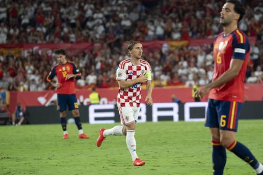 Modri&cacute;, posljednji Mohikanac: Messi se oprostio, Ronaldo oti&scaron;ao i mo&zcaron;da se ni ne vrati