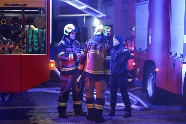 Zagreb: U naselju Gračani buknuo je veliki požar 