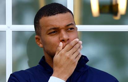 Mbappé: U PSG-u su mi rekli da neću igrati cijelu sezonu ako ne produžim ugovor s klubom!