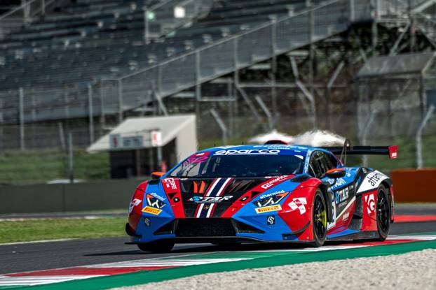 FOTO 24sata na utrci u Italiji. Pogledajte spektakl s hrvatskim vozačem za volanom Huracana