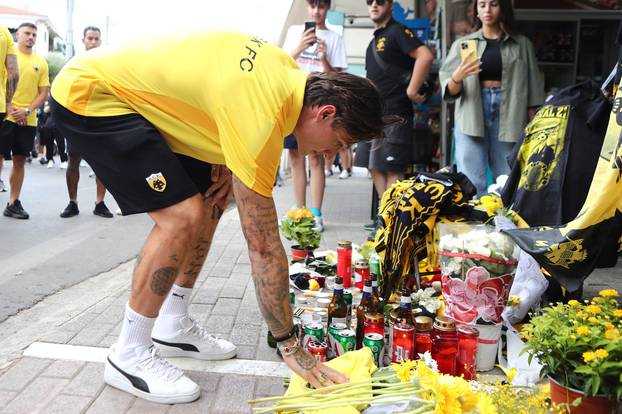 Greek soccer fan dies as soccer fans clash in Athens