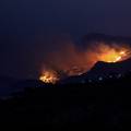 Vjetar ponovno rasplamsao požar na Kreti:  Vatrogasci su morali evakuirati stanovnike...
