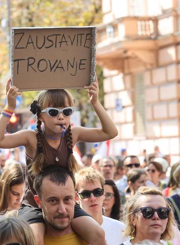 Veliki prosvjed u Zagrebu zbog zaga&dstrok;enja i opasnog otpada u Lici