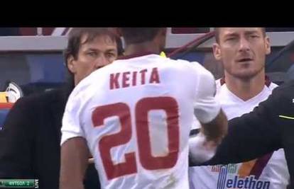 Keita nudio traku Tottiju, ovaj 'poludio': Ne, miči to od mene!