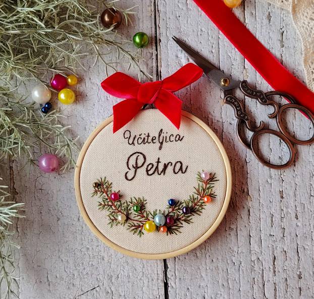 FOTO Samantini vezovi su hit: Ljudi ih naručuju za vjenčanja, bebu i prvi Božić u braku...