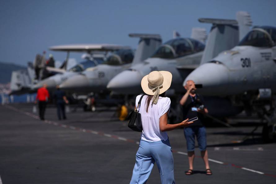 Posjetili smo američki nosač zrakoplova USS Gerald R. Ford koji je u jutarnjim satima stigao u Split