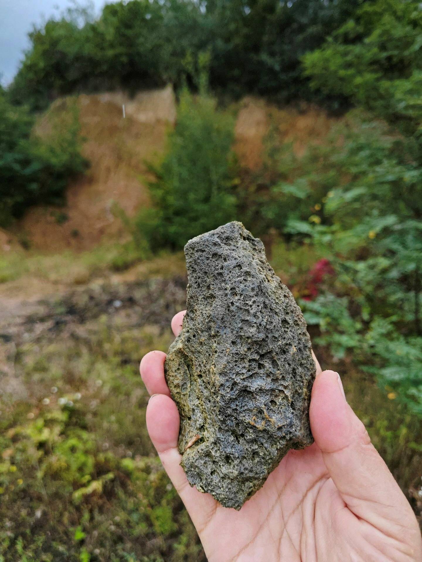 Stone tools at Ukraine site are the oldest evidence of humans in Europe
