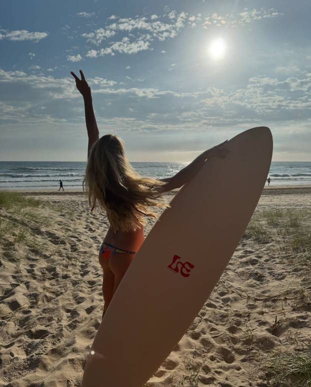 FOTO Zbog vatrene Australke mnogi prate kriket, a u Indiji je doživjela šok: 'Bilo je strašno'