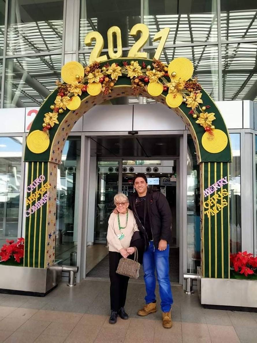 Baka (82) otkrila najdražu pozu u seksu s mlađim mužem (36): 'Sve drugo bi mi bilo prebolno'