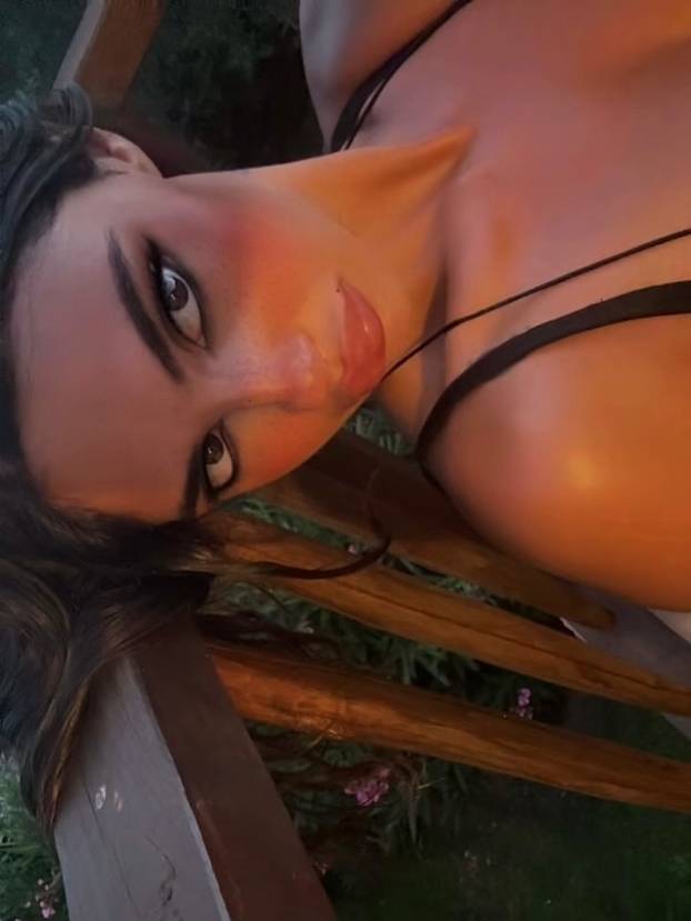 FOTO Njezin bivši je stup obrane u Arsenalu, a za njom slini cijela Italija! Ona je savršeni model