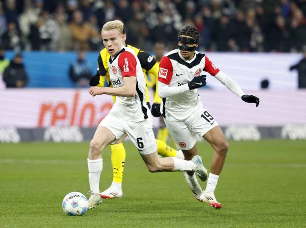 Bundesliga - Eintracht Frankfurt v Borussia Dortmund