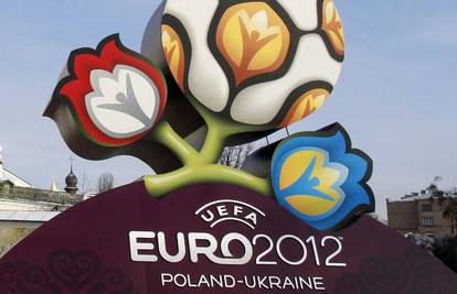 Platini u Kijevu predstavio logo Eurpskog prvenstva 2012.