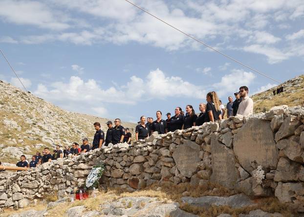 Šibenik:Na Kornatima obilježena 19. godišnjica tragedije u kojoj je poginulo 12 vatrogasaca