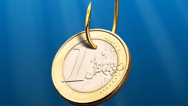 Euro umjesto hrvatske kune: Hoće li plaće rasti za 30 posto?