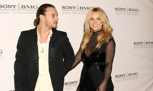 Bivši suprug Britney Spears priprema memoare: "Nemoguće je praviti se da je sve u redu..."