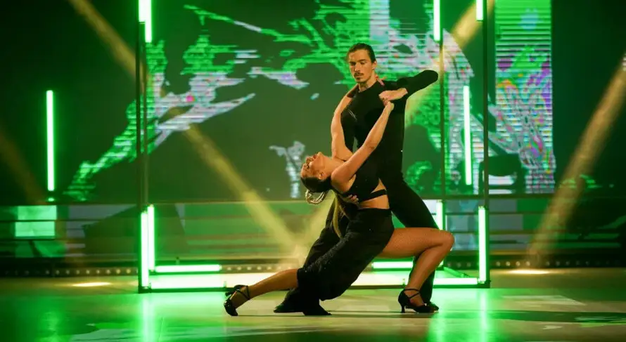 Albina zatvorila prvu epizodu dobrim komentarima: Ne znam za ples, ja sam tebe gledao!