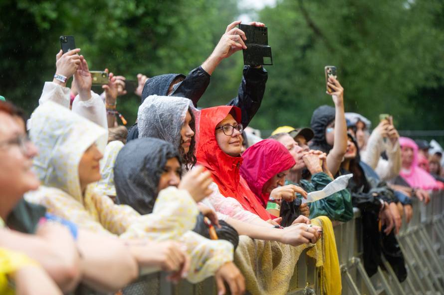 Zagreb: Keanu Reeves sa svojom grupom Dogstar nastupio na INmusic festivalu
