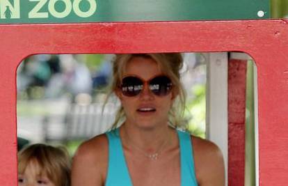 Britney Spears provela je dan sa sinovima u ZOO-u