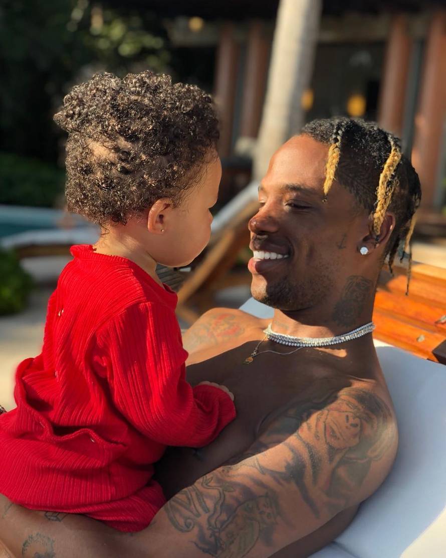 'Uništila' se operacijama, a tek su joj 22: Kylie Jenner ima više novca od svih ukućana zajedno