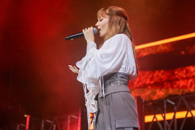 Zagreb: U Areni Zagreb održan koncert "Progledaj srcem"
