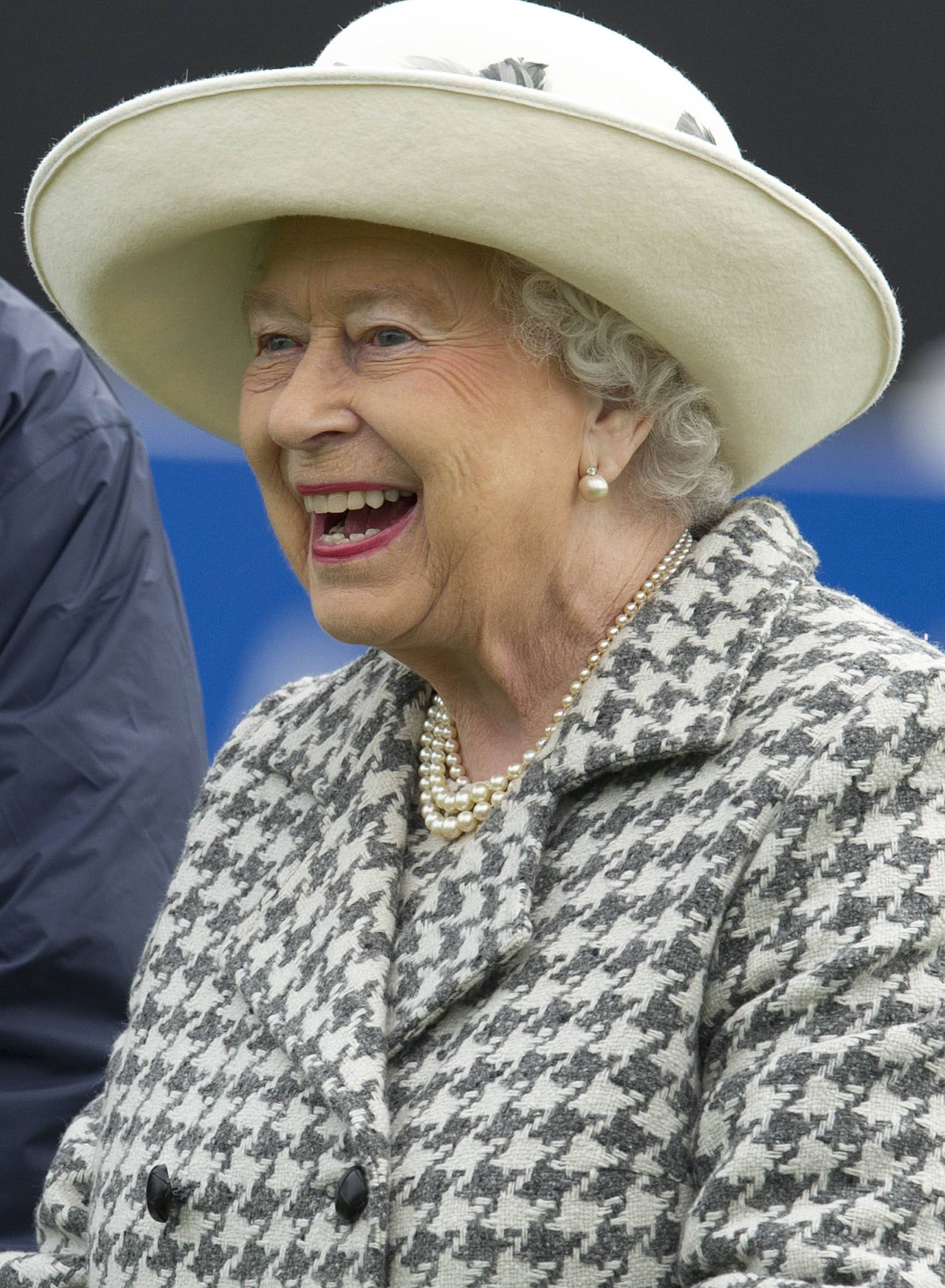 UK: Kraljica  Elizabetha posjetila je  Eventing Championship